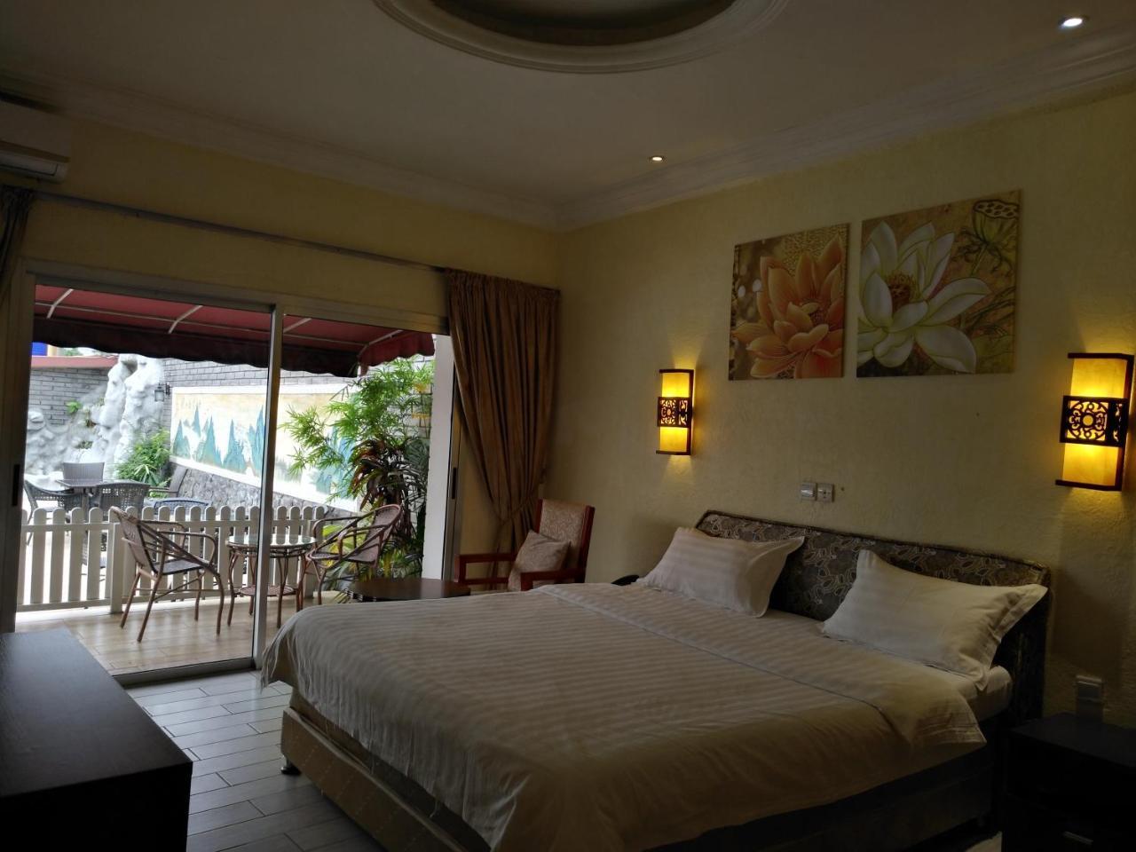 Hotel Des Jardins Абиджан Экстерьер фото