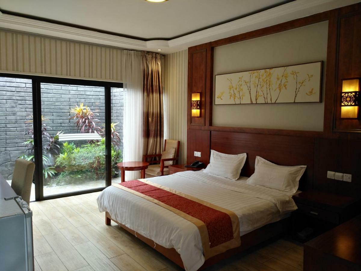 Hotel Des Jardins Абиджан Экстерьер фото